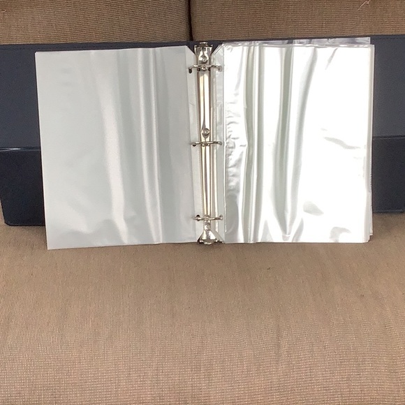 Real Estate COLDWELL BANKER STAND UP PRESENTATION BINDER 7 tabs 3 ring Realtor - Picture 3 of 13